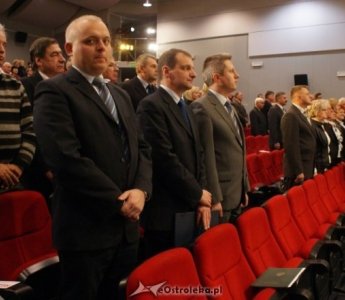 Złożenie ślubowania przez Prezydenta Miasta Ostrołęki oraz nowego radnego Mariusza Mierzejewskiego (WIDEO, ZDJĘCIA) 