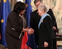 Wisława Szymborska z Orderem Orła Białego. „Partia. Należeć do niej, z nią działać, z nią marzyć...”