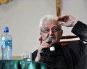 Ksiądz A. Boniecki: „W Sejmie nie powinien wisieć krzyż” 