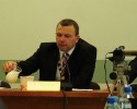 Przewodniczący Maciak potrącił kobietę z dwójką dzieci na przejściu dla pieszych 