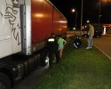 Scania „gubiła” olej na ulicach Ostrołęki [VIDEO, ZDJĘCIA] 