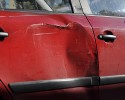 Kolizja autobusu miejskiego z osobówką. Jeden z pasażerów trafił do szpitala [ZDJĘCIA]