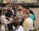 „Książka zamiast marihuany”: Ponad 2 tysiące książek rozdało ostrołęckie SLD [ZDJĘCIA]