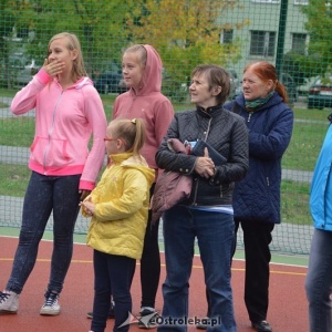 Festyn sportowy dla dzieci na os. Sienkiewicza [ZDJĘCIA]