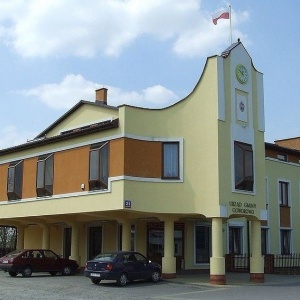 Konkursy na dyrektorów szkół w Goworowie i Kuninie