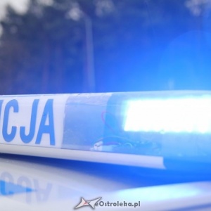 Pijana, bezdomna kobieta wpadła pod samochód. Trafiła do... policyjnego aresztu
