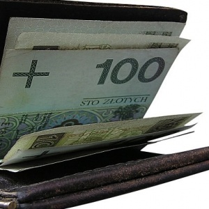 Romowie ukradli portfel z pieniędzmi o łącznej wartości niemal 1700 złotych
