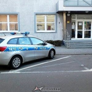 Prokuratorzy z Ostrołęki poprowadzą śledztwo w sprawie wymuszających zeznania olsztyńskich policjantów 