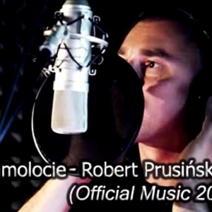 „W samolocie” - Posłuchaj najnowszego utworu Roberta Prusińskiego [WIDEO]