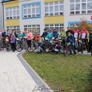 Jesienny Rajd Rowerowy uczniów ostrołęckiej „dziesiątki” [ZDJĘCIA]