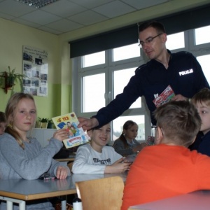 Prelekcje o 112 z uczniami ostrołęckich w międzynarodowym dniu numeru alarmowego [ZDJĘCIA]