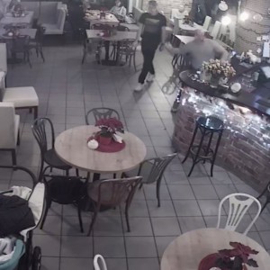 41-latek wpadł w amok i zdemolował restaurację