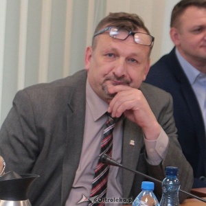 OSM skarży się do sądu, radni z Ostrołęki odpierają zarzuty. W toku sprawa jednego z radnych...