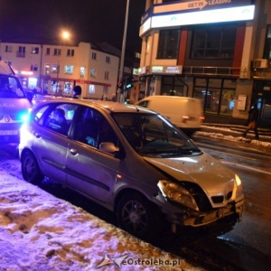 Kolizja na ruchliwym skrzyżowaniu [ZDJĘCIA]