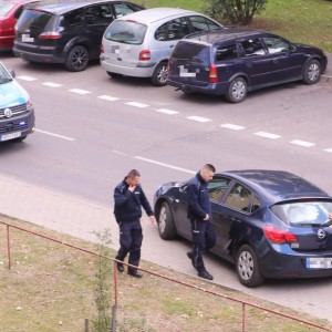 Co tam chodnik, staję gdzie chcę! [ZDJĘCIA]