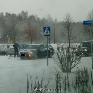 Uwaga kierowcy: Fatalne warunki na drogach w regionie [ZDJĘCIA]