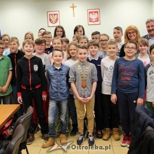 Lekcja samorządu z uczniami ostrołęckiej „dziesiątki” [ZDJĘCIA]