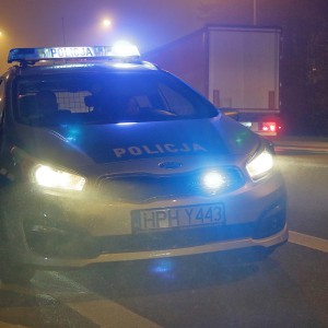 Obława zakończona zatrzymaniem. Agresywna kobieta skończyła w kajdankach!