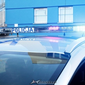 Pijany 49-latek z Goworowa próbował przekupić policjantów