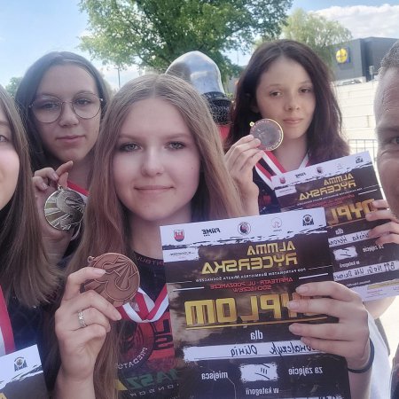 Świetny start Predatora. "11 zawodników, 10 medali. Wynik mega!"