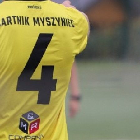 Bartnik bez straty gola, GKS Łyse kończy złą passę