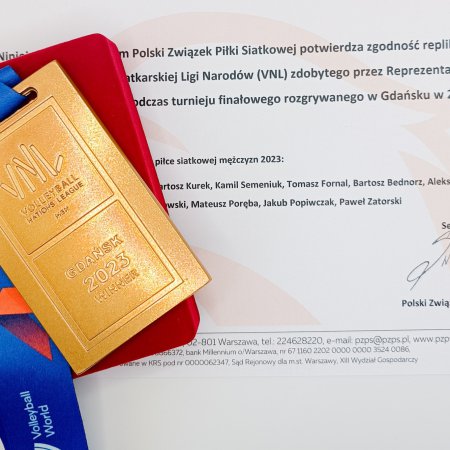 Gratka dla fanów siatkówki! Zobacz, co Grzegorz Łomacz przekazał na licytację