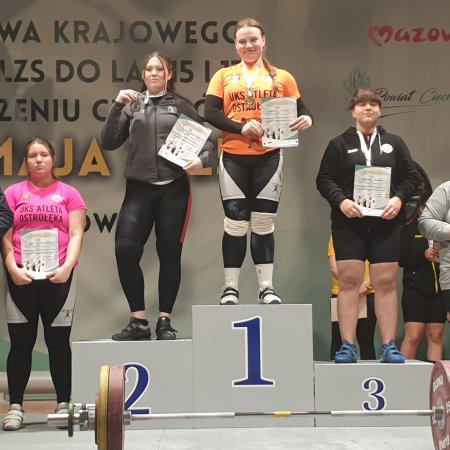 Wielki triumf UKS Atleta Ostrołęka. Dorota Gnoza mistrzynią Polski LZS! [ZDJĘCIA]