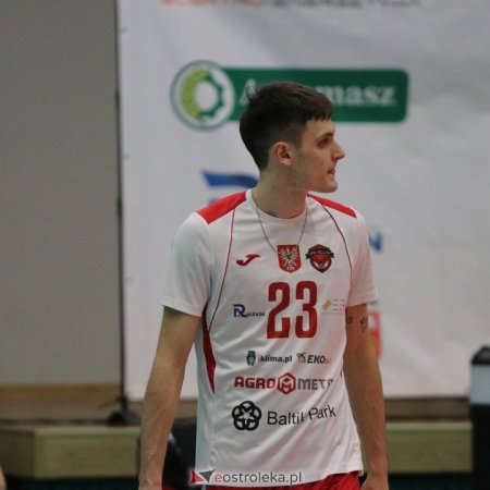 Czwarty set na przewagi i wielkie emocje. Tak SPS Volley Ostrołęka zaczął sezon
