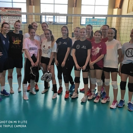 Wyjątkowy trening Nike Ostrołęka. Młode talenty i utytułowane wychowanki