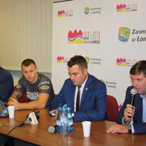 Wielki boks w Łomży: Walka wieczoru o ME! Wystąpi też "Ostrołęcki Taran" Przemysław Zyśk