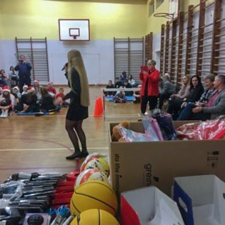 Mikołajki na sportowo z UKS Clan Ostrołęka [ZDJĘCIA]