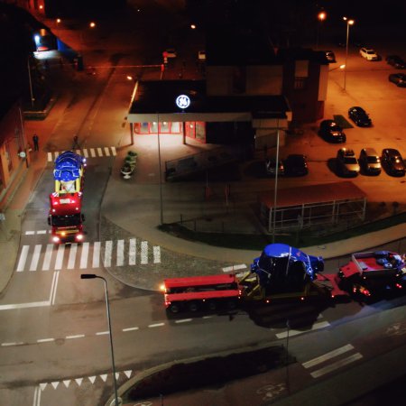 Wielki transport do Ostrołęki! Części turbiny już na budowie elektrowni [WIDEO, ZDJĘCIA]