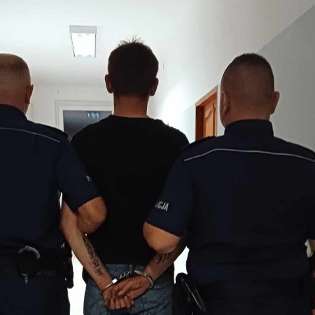 Szybka akcja policji: włamywacze zatrzymani, łup odzyskany!
