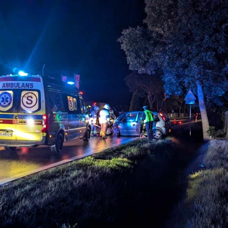 Wypadek w Rzekuniu! Są ranni po czołowym zderzeniu dwóch aut [ZDJĘCIA]