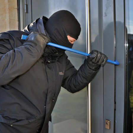 Włamanie do piekarni w Ostrołęce. Wpadł na gorącym uczynku