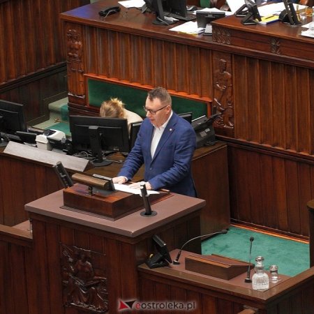 "Czyżby Hołownia poszedł drogą Macierewicza?" - poseł Popielarz nie szczędzi krytyki marszałkowi Sejmu