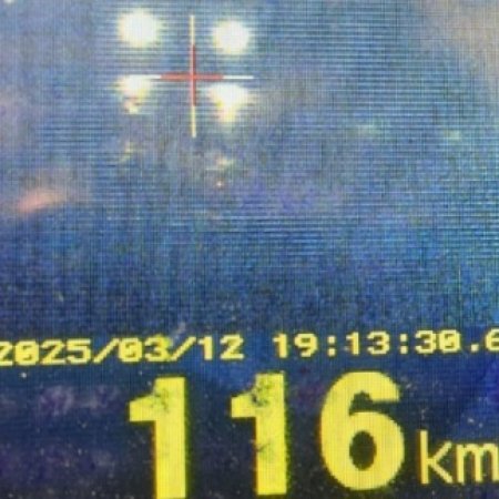 Bolesne skutki brawurowej jazdy. Oby ten kierowca wyciągnął wnioski ze swojej przygody pod Ostrołęką!