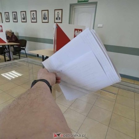 Gmina Rzekuń. Nawrocki wygrywa, ale Trzaskowski z przyzwoitym wynikiem
