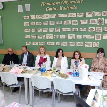 Jednogłośne wotum zaufania i absolutorium dla wójt gminy Kadzidło Anny Śniadach