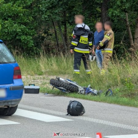 Śmigłowiec LPR zawrócony. Tajemnicze zachowanie motocyklisty po wypadku w Łysych [ZDJĘCIA]