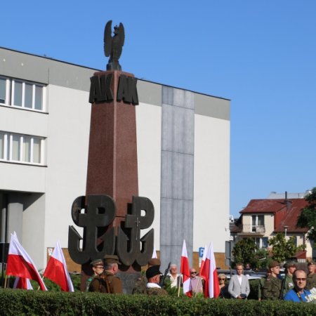 Obchody 35-lecia działalności Światowego Związku Żołnierzy AK w Ostrołęce