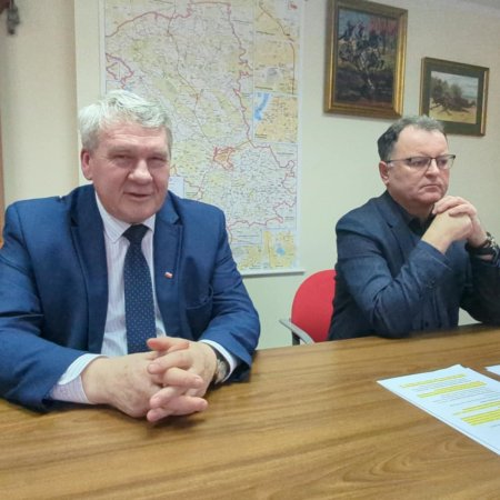 Karol Nawrocki ma przyjechać do Ostrołęki. Ale pojawił się problem... [WIDEO]