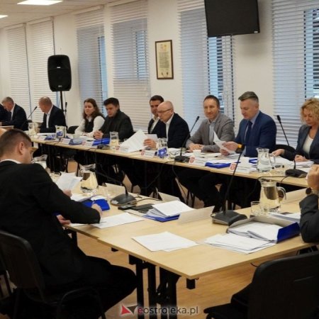 Oświadczenia majątkowe radnych z Ostrołęki. Sprawdzamy, ile zgromadzili!