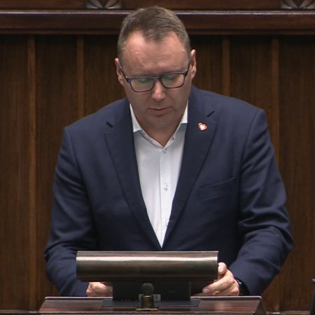 Poseł Popielarz o powrotach Polaków do Ojczyzny. Wtem wspomniał o "Zbigniewie Z."