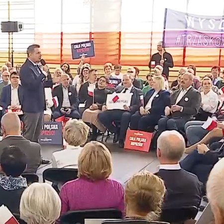Spotkanie z Rafałem Trzaskowskim. W pierwszym rzędzie poseł Popielarz i była kandydatka na prezydenta Ostrołęki [WIDEO]