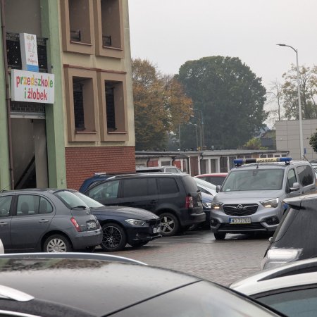 Kierowcy nagminnie popełniają ten błąd na parkingu. Straż miejska nie odpuszcza