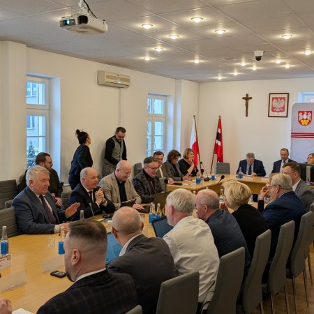 Nadchodzi kolejna sesja rady powiatu. O czym będą rozmawiać radni?