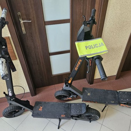 Kradli hulajnogi w Ostrołęce. Kryminalni zatrzymali czworo nastolatków