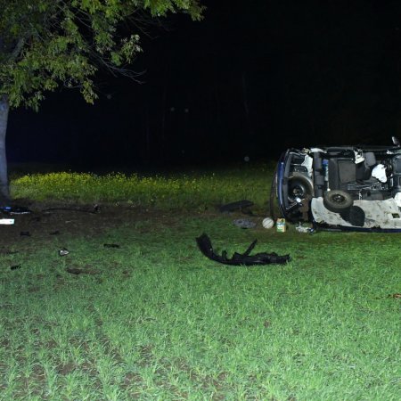 Sześć osób w małym Volkswagenie! Nocny wypadek, pięcioro rannych [FOTO]