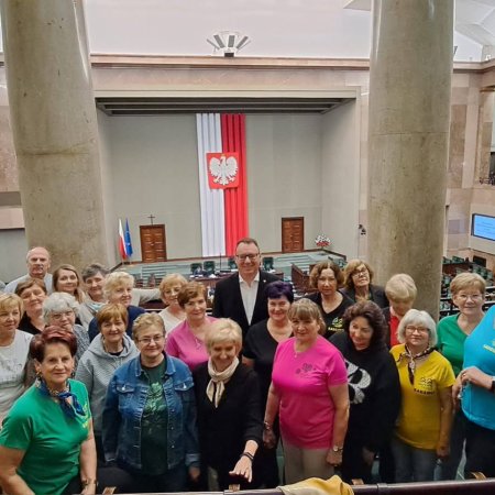 Seniorzy z Kadzidła z wizytą w Sejmie [ZDJĘCIA]